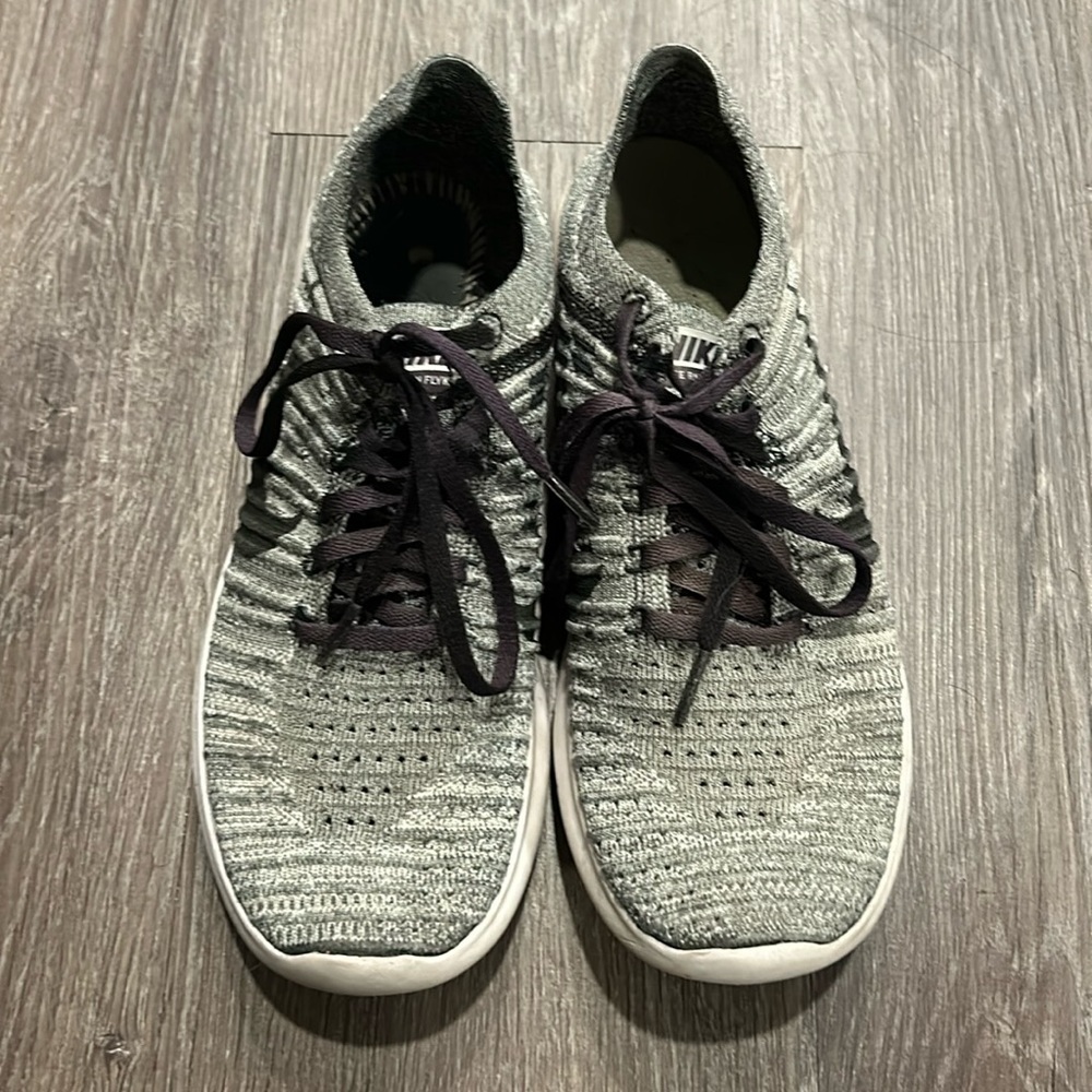 Men’s Nike Free Rn Flyknit Gray Athletic/Running Shoes Size 7